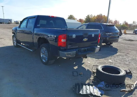 2010 Chevrolet Silverado 1500 Lt z USA, uszkodzony, nr VIN 3GCRKSE38AG274530